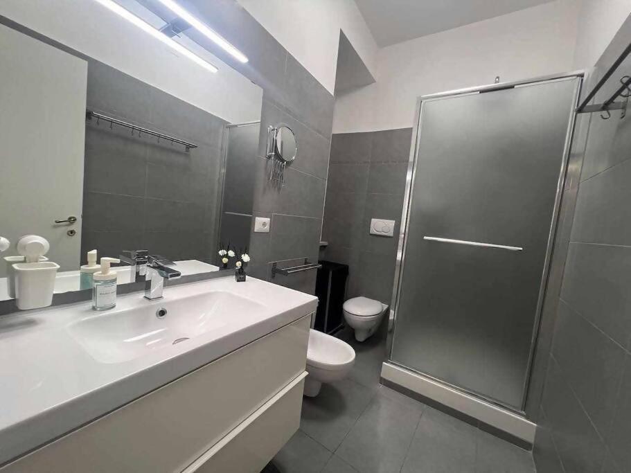 Modern Apartment In Monteverde Roma Esterno foto