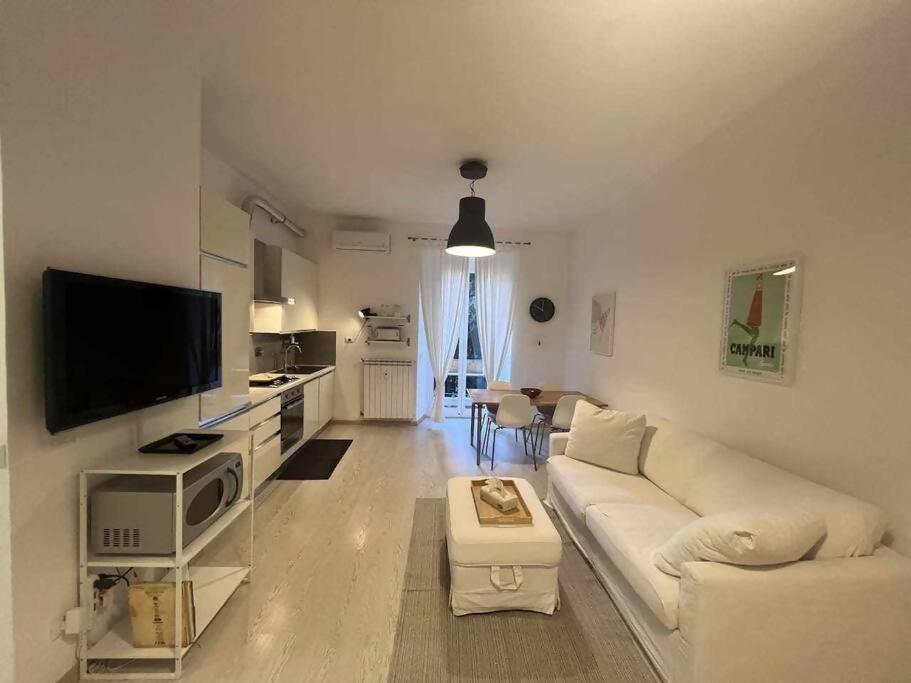 Modern Apartment In Monteverde Roma Esterno foto
